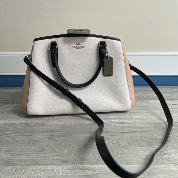 NWT real leather Coach purse - Picture 2 of 5